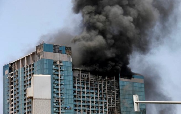 Fire hits 28-floor Abu Dhabi tower under construction